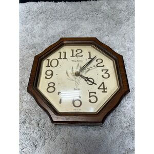 Vintage New Haven Quartz Wall Clock Wood Octagon Wheat Made in USA 32-599 Brown